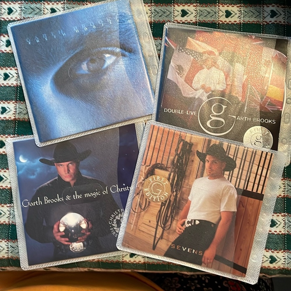 Garth Brooks cds